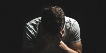 New Research Shows Suicide Rates Do Not Spike During the Holiday Season